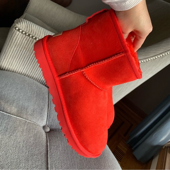 Womens UGG® Classic Mini II Boot - Picture 5 of 11